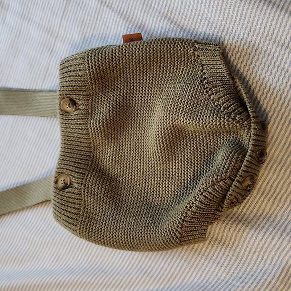 Knit Baby Bloomers with Suspenders - Picture 3 of 6